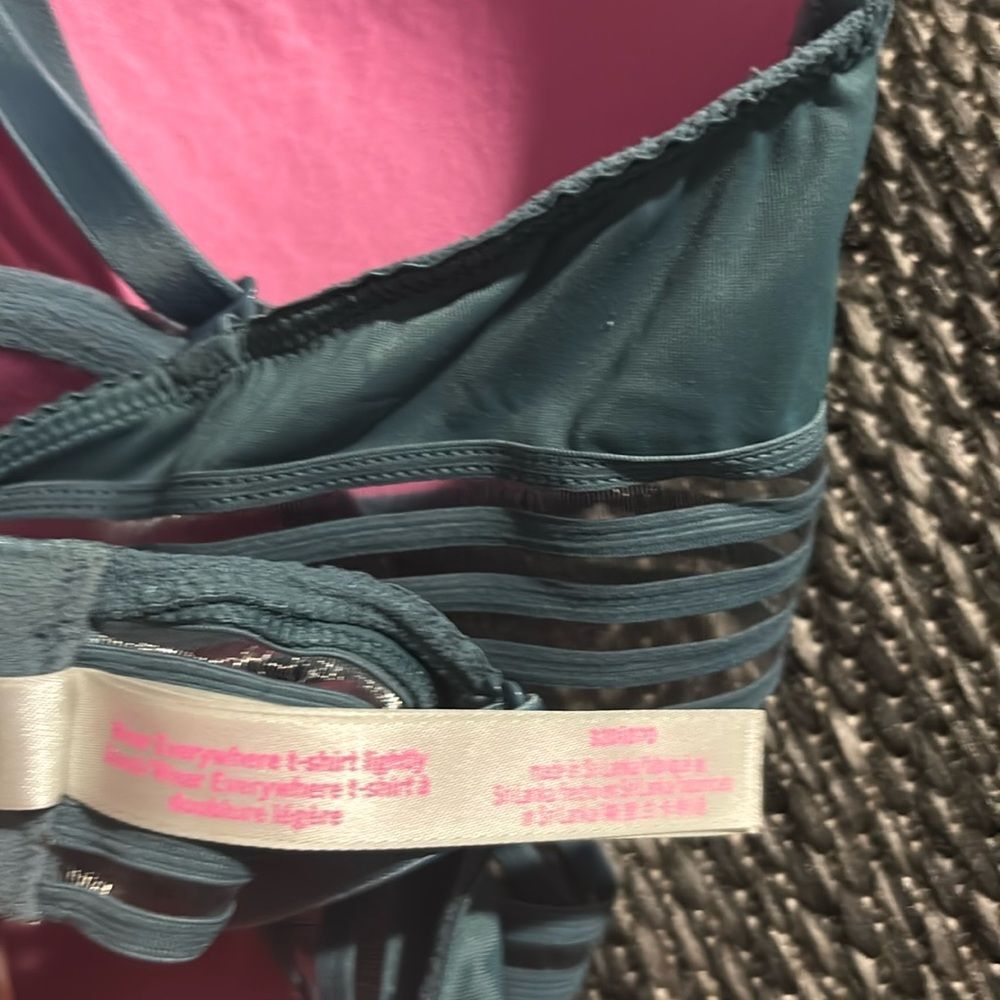 PINK Victoria's secret wear everywhere lightly lined bras - Picture 4 of 13